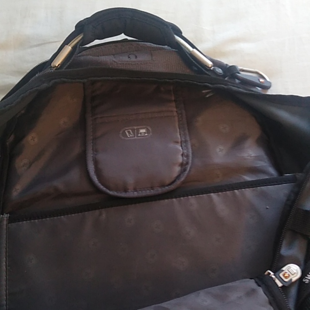 Swiss Gear Backpack - image 7